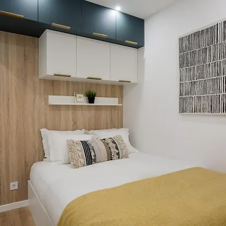 Petite Charm In Old Apartamento