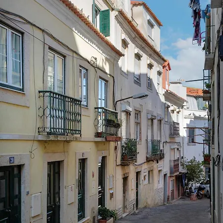 Petite Charm In Old * Lisboa